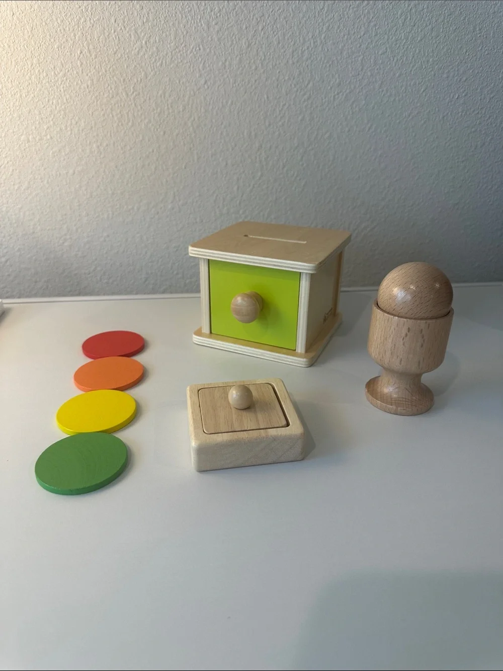 Montessori coin slot, simple square puzzle and circle cup